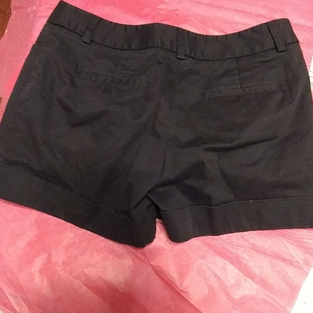 EXPRESS SHORTS